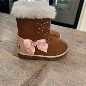 Brown Juicy Couture Suede Boots with Pink Bow and Fur Trim